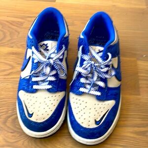 I will be selling shoe size 6 kids they are multi colored. They are Nike dunks.
